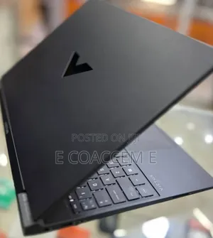 New Laptop HP 8GB AMD Ryzen 5 SSD 512GB