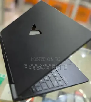 New Laptop HP 8GB AMD Ryzen 5 SSD 512GB