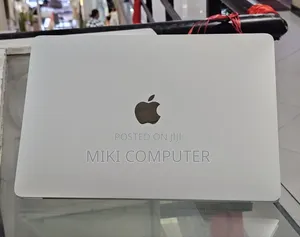 New Laptop Apple MacBook Air 2020 M1 8GB Intel SSD 256GB