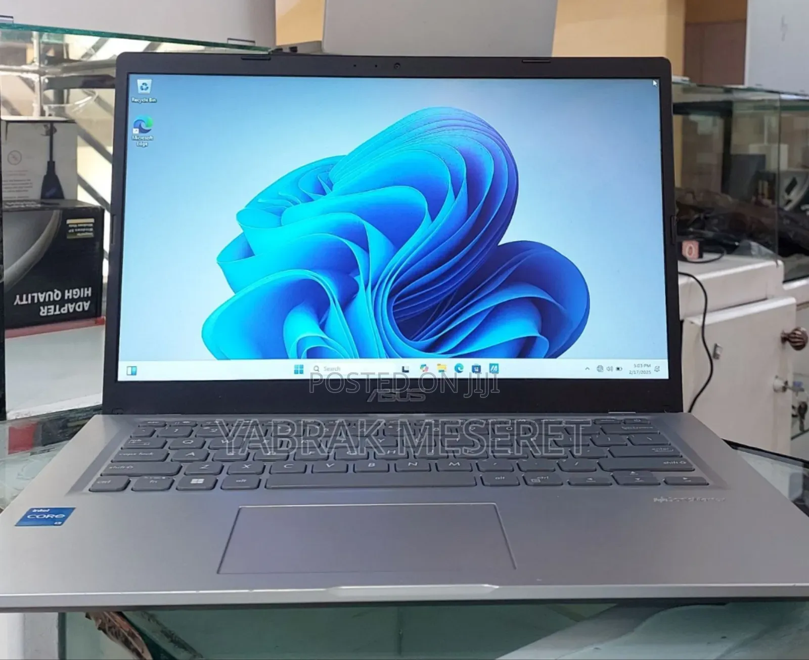 New Laptop Asus VivoBook 15 X505BA 8GB Intel Core I3 SSD 256GB