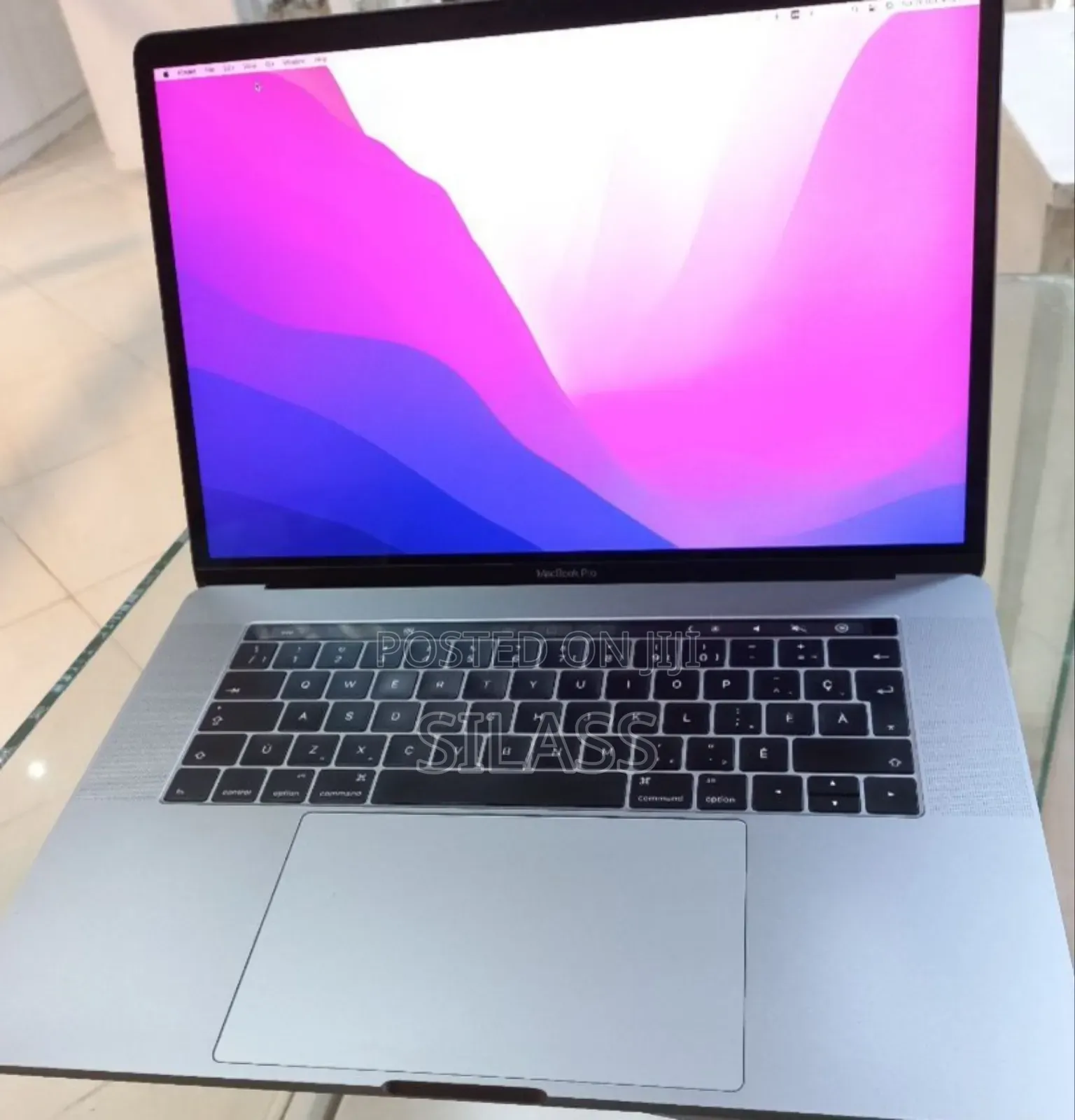 New Laptop Apple MacBook Pro 2016 16GB Intel Core I7 SSD 512GB