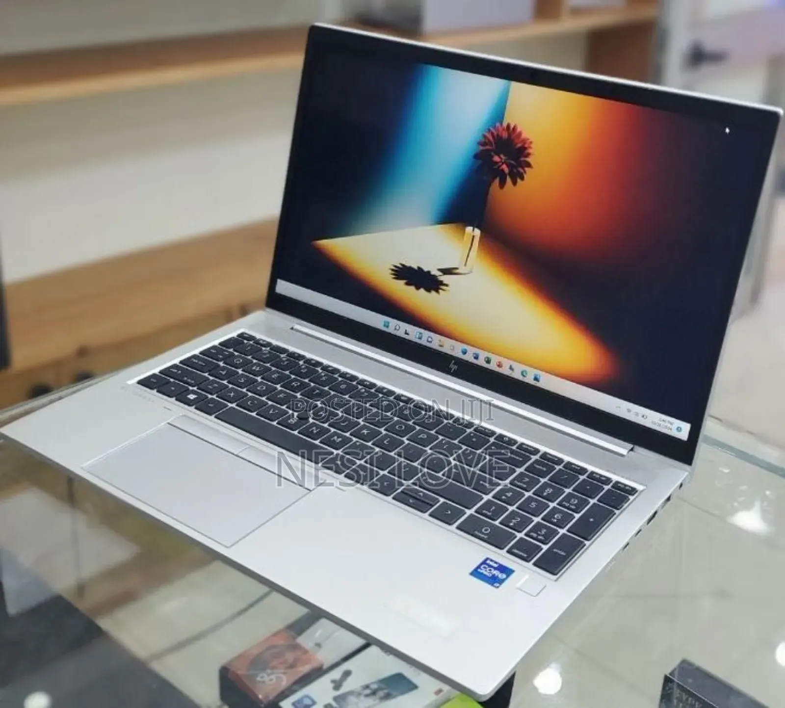 New Laptop HP EliteBook 840 G8 16GB Intel Core I7 SSD 512GB