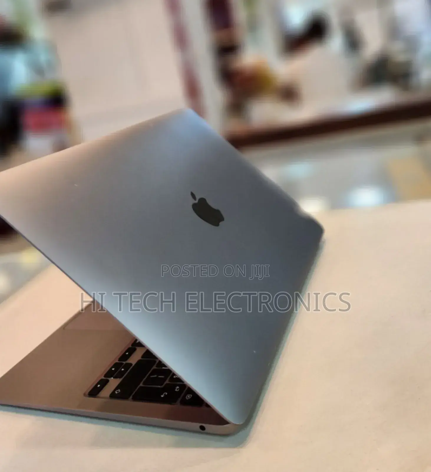 New Laptop Apple MacBook Air 2020 M1 8GB Apple M1 SSD 256GB