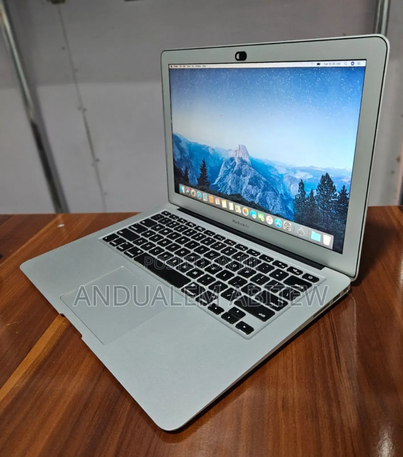 New Laptop Apple MacBook Air 2017 8GB Intel Core I5 SSD 128GB