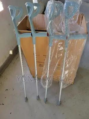 Photo - Crutches|Crutches፭individual Need Weight-Bearing Assistance