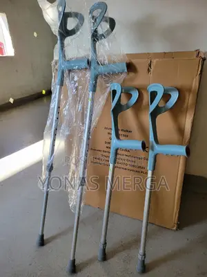 Photo - Arm Portable Elbow Crutches፵畝crutches፻°ክራንች፫9crutches