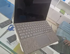 New Laptop Microsoft Surface Pro 10 16GB Intel Core Ultra 7 SSD 1T
