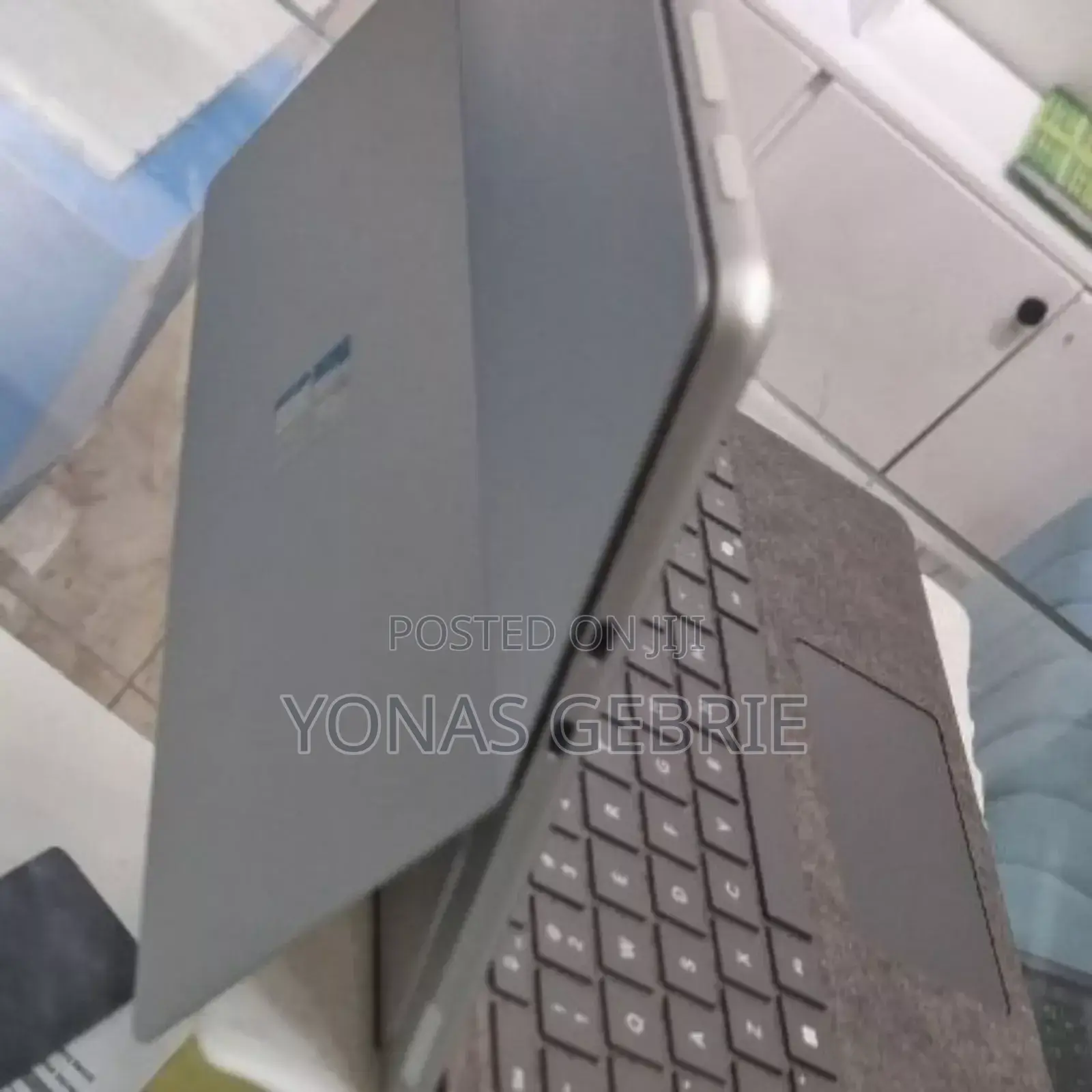 New Laptop Microsoft Surface Pro 10 16GB Intel Core I7 SSD 1T