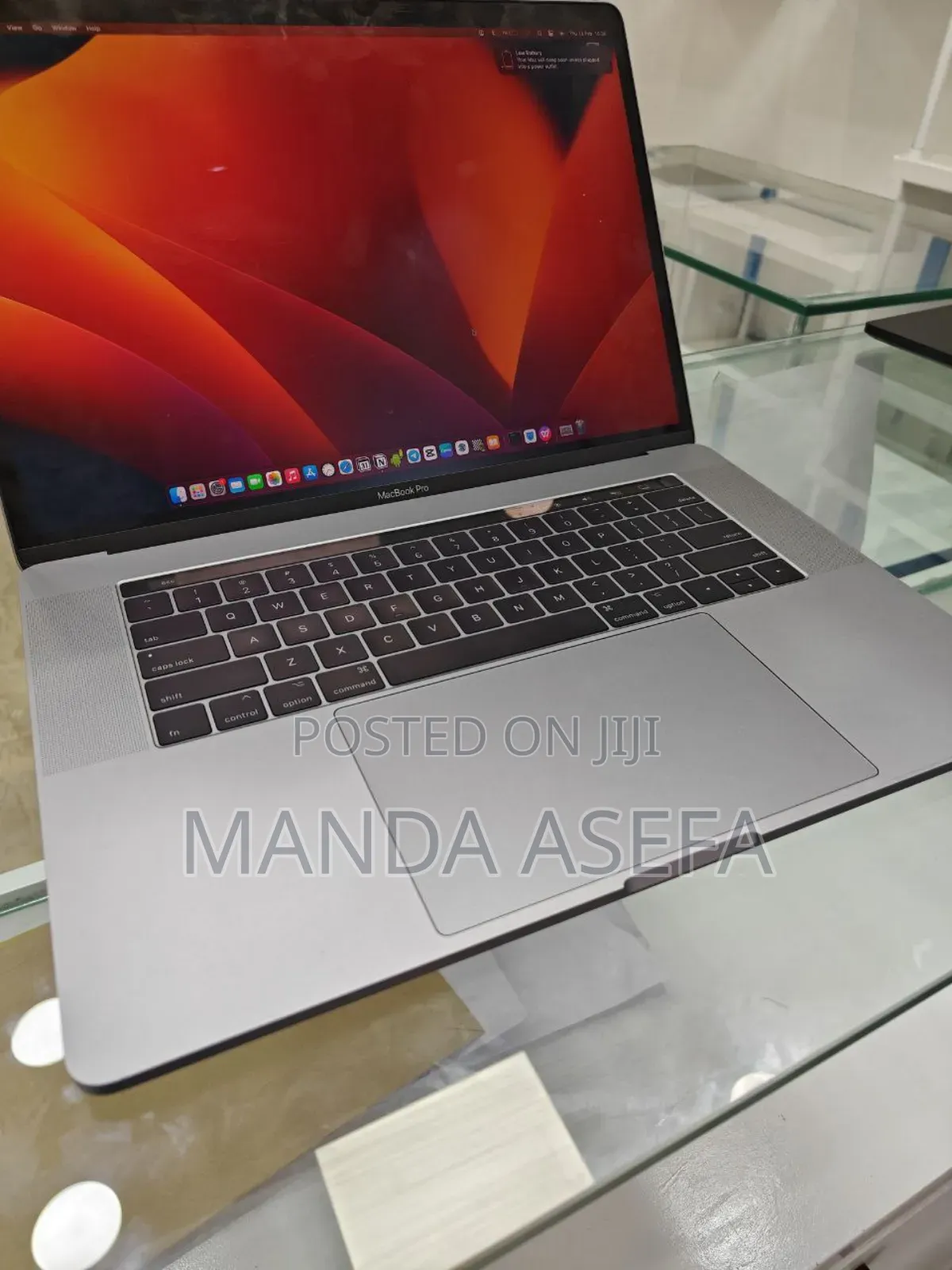 New Laptop Apple MacBook Pro 2019 16GB Intel Core I7 SSD 512GB