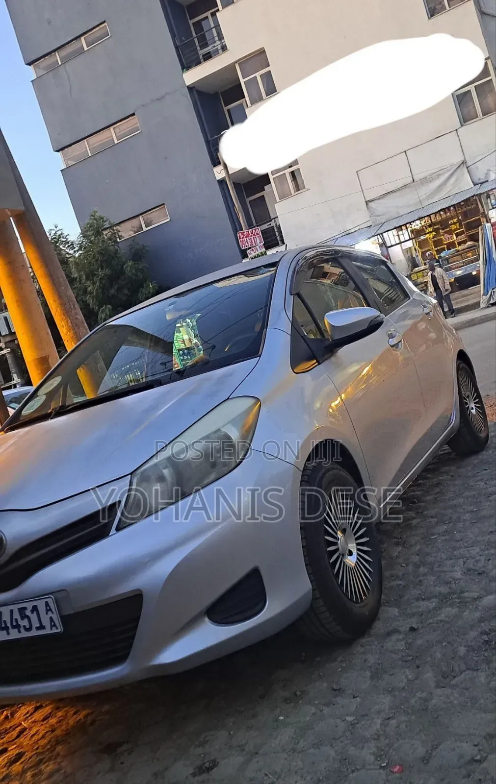 Toyota Yaris 2012 Silver