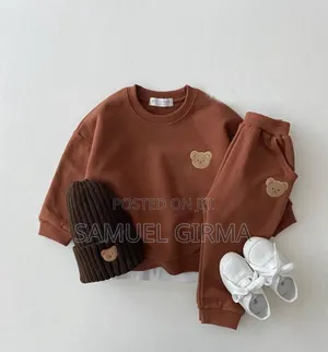 Mk- 0533 Unisex Soft Warm Sweatshirt and Pant Set