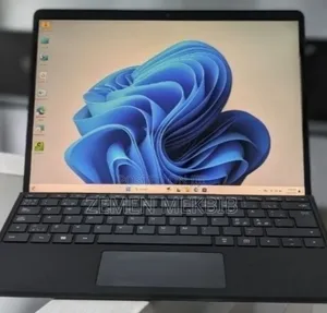 Photo - New Laptop Microsoft Surface Pro 9 16GB Intel Core I5 SSD 256GB