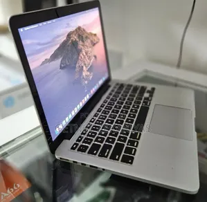 New Laptop Apple MacBook Pro 2015 8GB Intel Core I5 SSD 500GB