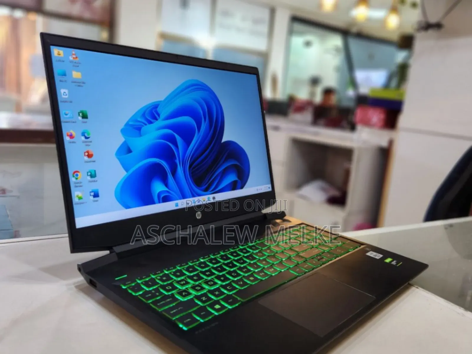 Laptop HP Pavilion 15 16GB Intel Core I5 HDD+SSD 1T