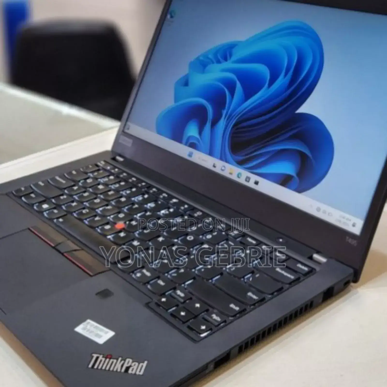 New Laptop Lenovo ThinkPad t495s 16GB AMD Ryzen 5 SSD 512GB