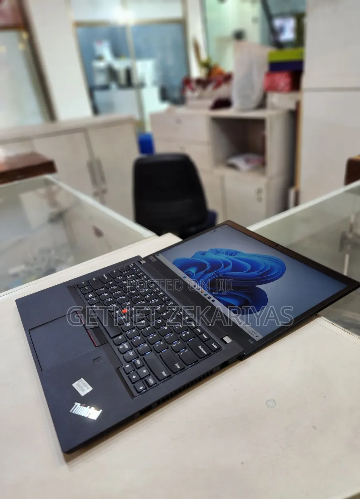 New Laptop Lenovo ThinkPad T495s 16GB AMD Ryzen 5 SSD 512GB