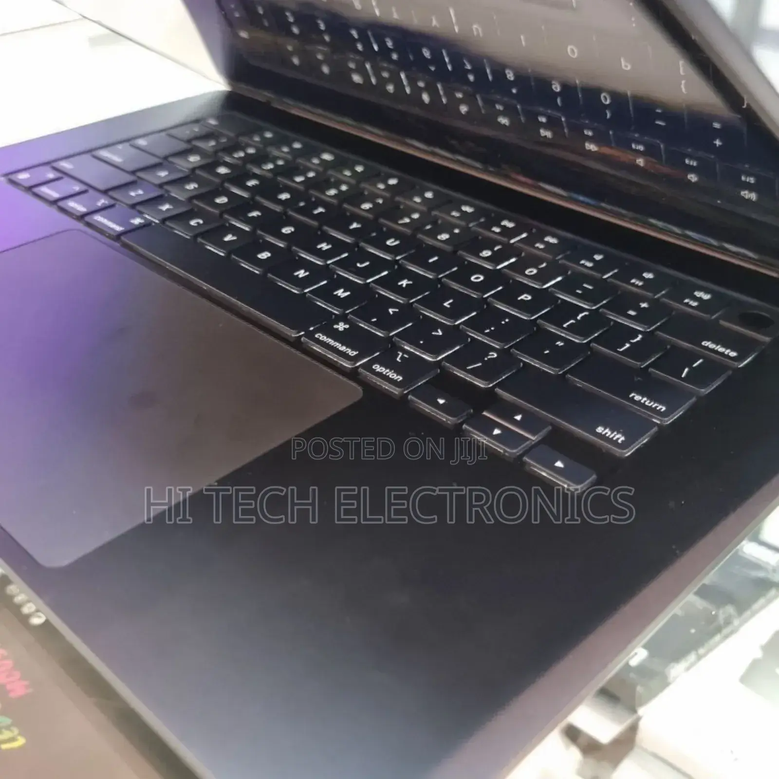 New Laptop Apple MacBook Pro 2023 M3 14-Inch 8GB Apple M3 SSD 256GB