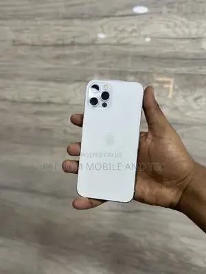 Photo - Apple iPhone 12 Pro 256 GB
