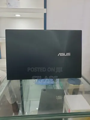 New Laptop Asus ZenBook UX303UA 8GB Intel Core I5 SSD 512GB