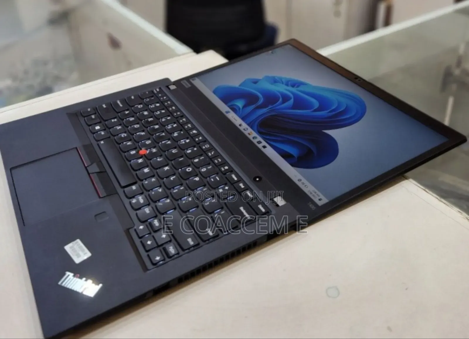 New Laptop Lenovo 16GB AMD Ryzen 5 SSD 512GB