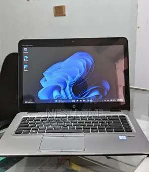 Photo - New Laptop HP EliteBook 840 G4 8GB Intel Core I5 SSD 512GB