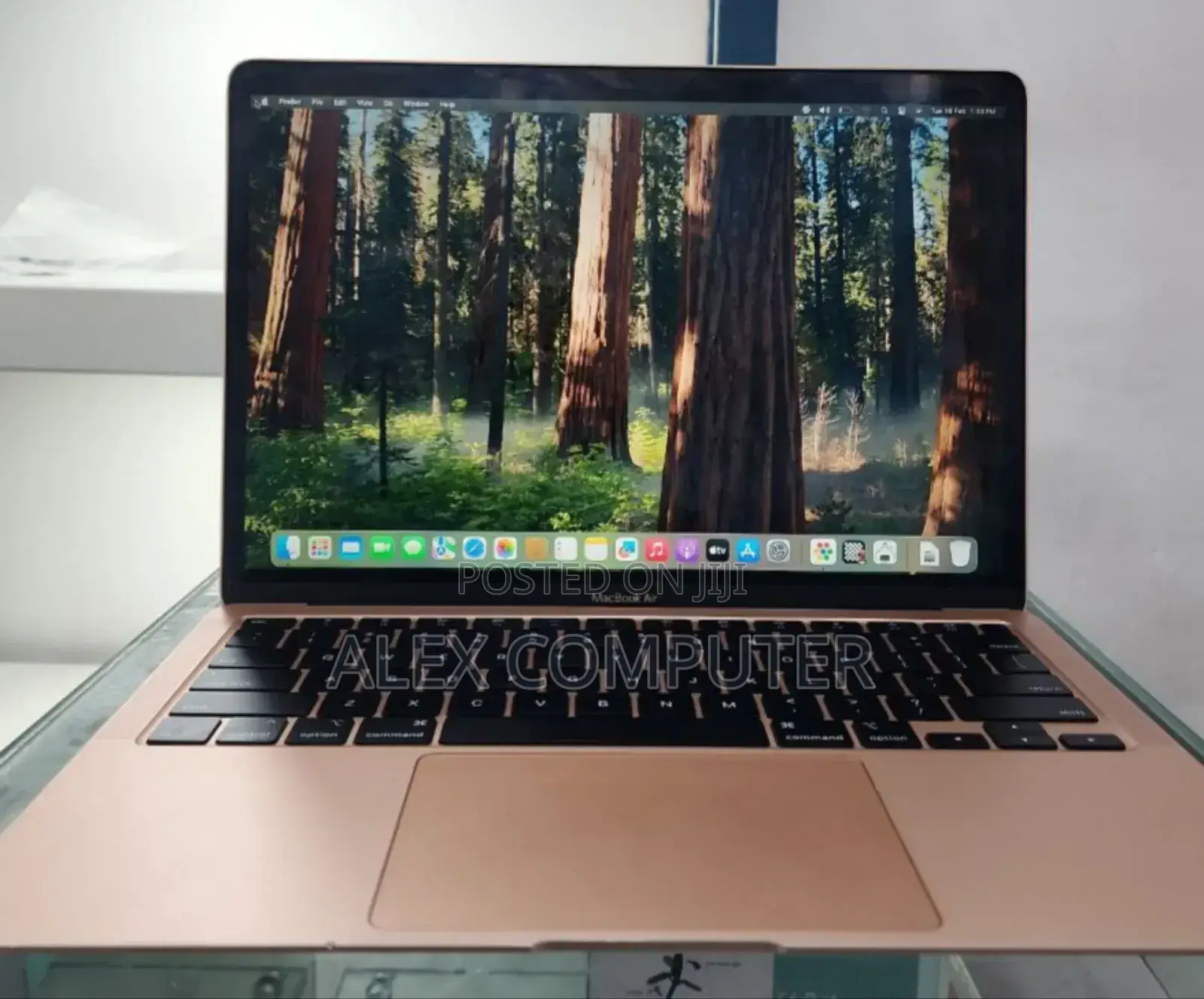 New Laptop Apple MacBook Air 2020 M1 8GB Intel Core I3 SSD 256GB