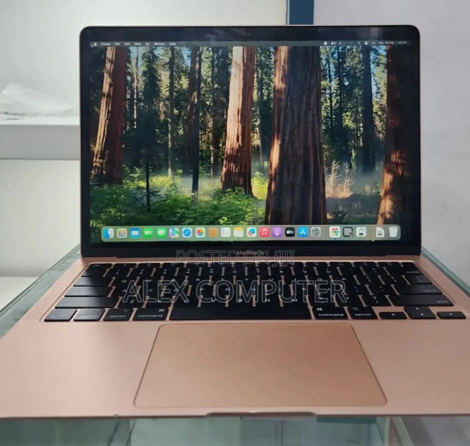 New Laptop Apple MacBook Air 2020 M1 8GB Intel Core I3 SSD 256GB