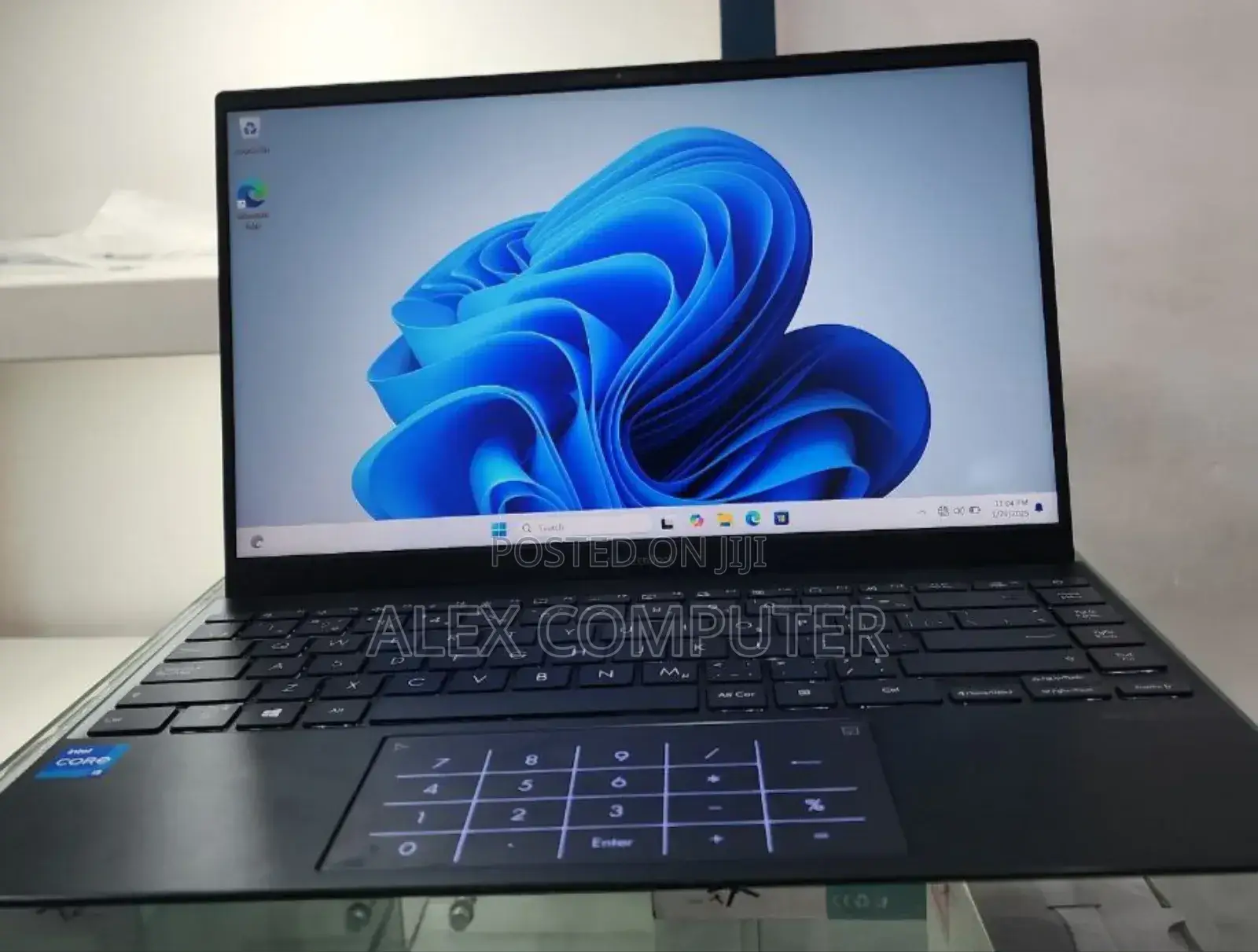 New Laptop Asus ZenBook 13 UX331UN 16GB Intel Core I5 SSD 512GB