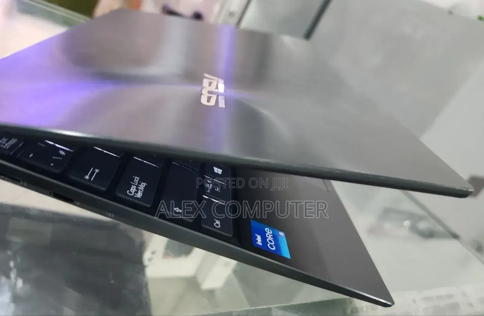 New Laptop Asus ZenBook 13 UX331UN 16GB Intel Core I5 SSD 512GB