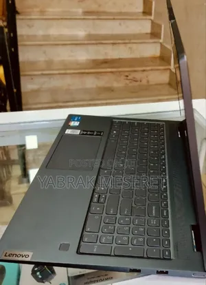 New Laptop Lenovo Yoga 7i 8GB Intel Core I5 SSD 256GB