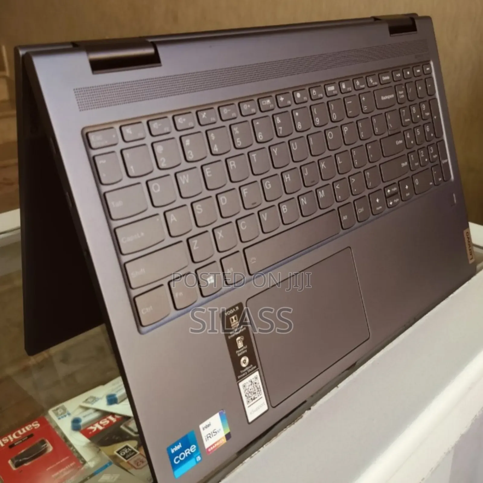 New Laptop Lenovo Yoga 7i 8GB Intel Core I5 SSD 256GB