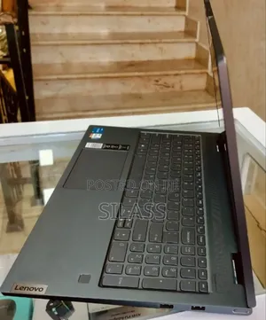 New Laptop Lenovo Yoga 7i 8GB Intel Core I5 SSD 256GB