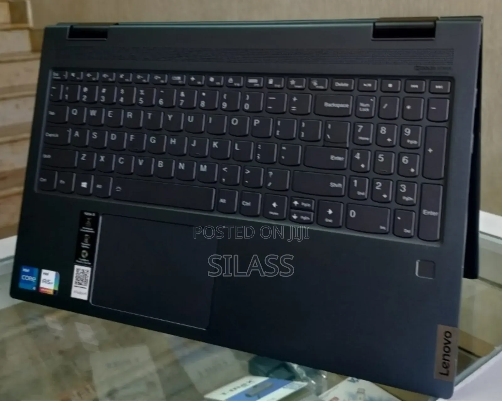 New Laptop Lenovo Yoga 7i 8GB Intel Core I5 SSD 256GB