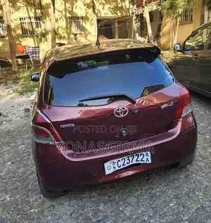 Toyota Yaris 2010 Red