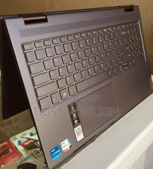 New Laptop Lenovo ThinkPad Yoga 8GB AMD Ryzen 7 SSD 256GB