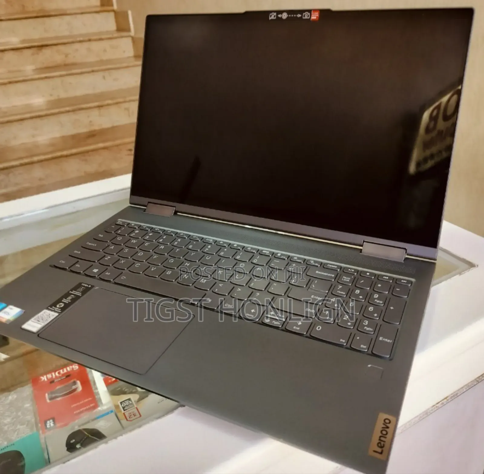 New Laptop Lenovo ThinkPad Yoga 8GB AMD Ryzen 7 SSD 256GB