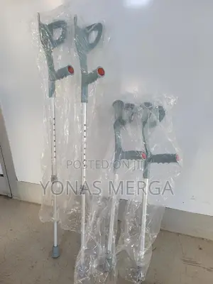 Photo - ኤልቦ ክራንች፸蚩elbow Crutches፯#Crutches₩5elbow Crutches
