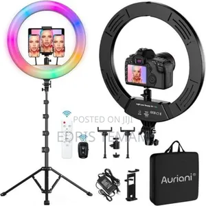 Photo - 18" Ring Light Essentials With Three Phone Holders