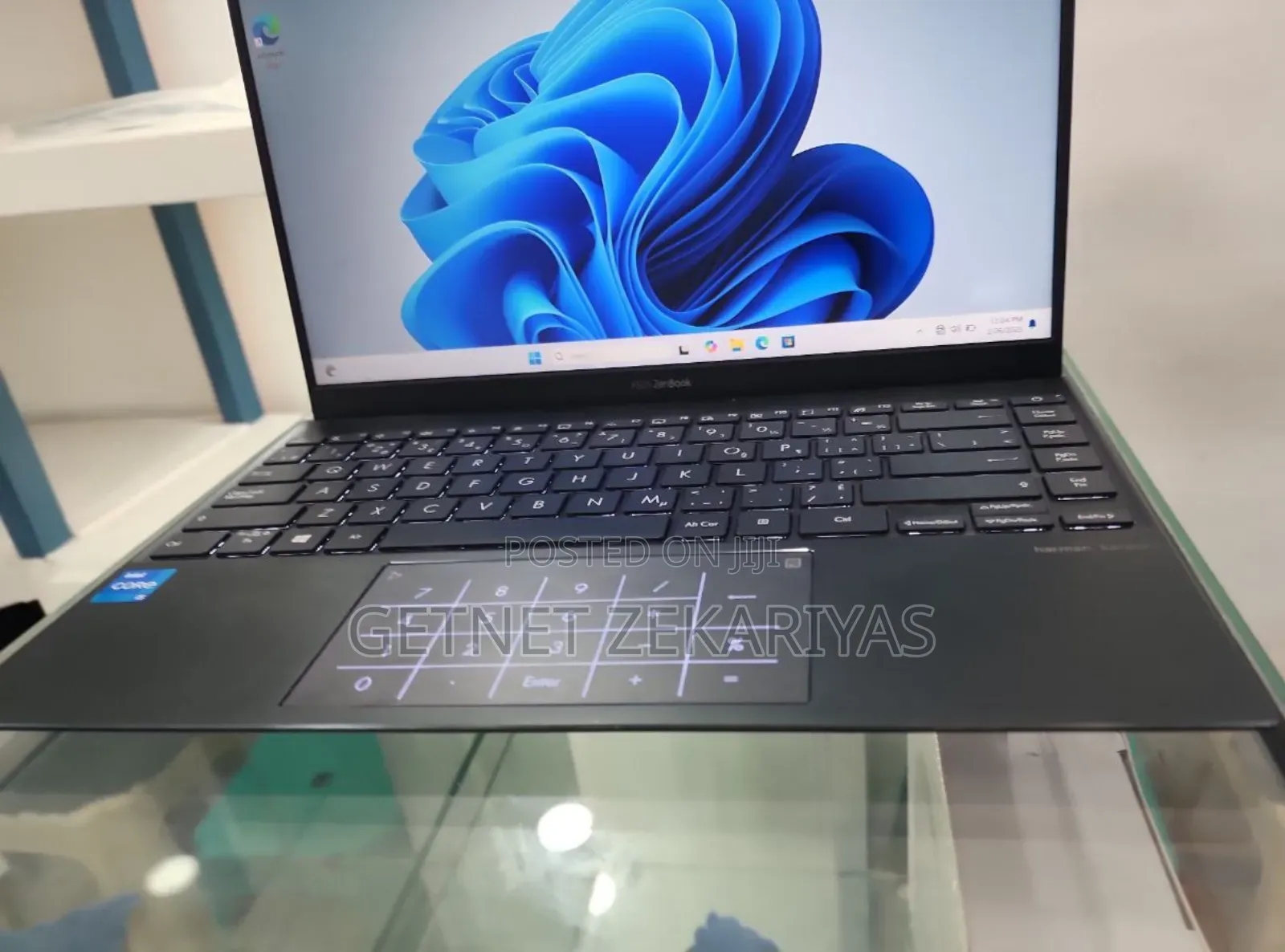 New Laptop Asus ZenBook 13 UX331UN 8GB Intel Core I5 SSD 512GB