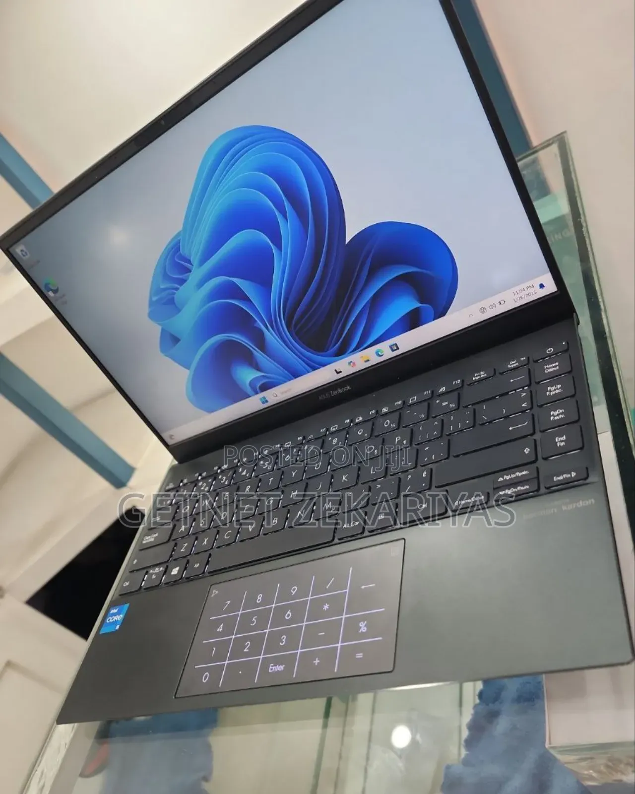 New Laptop Asus ZenBook 13 UX331UN 8GB Intel Core I5 SSD 512GB