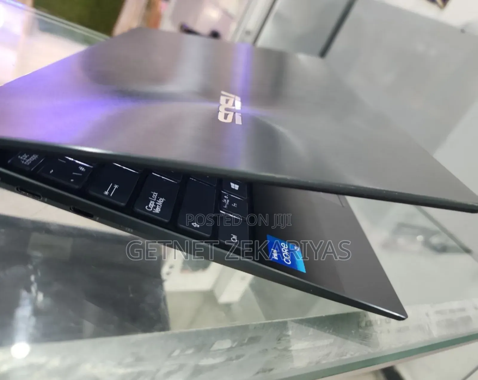 New Laptop Asus ZenBook 13 UX331UN 8GB Intel Core I5 SSD 512GB