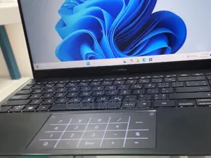 New Laptop Asus ZenBook 13 UX331UN 8GB Intel Core I5 SSD 512GB