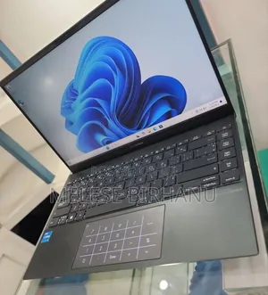 New Laptop Asus Zenbook Flip 13 UX363 8GB Intel Core I5 SSD 512GB