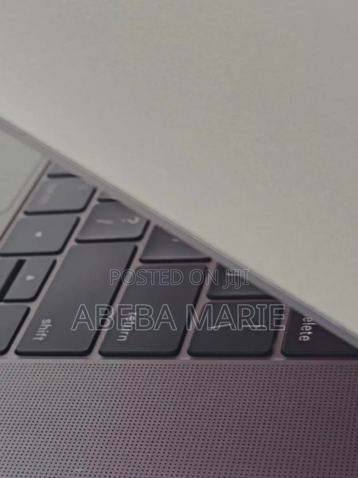 New Laptop Apple MacBook Pro 2019 16GB Intel Core I7 SSD 512GB