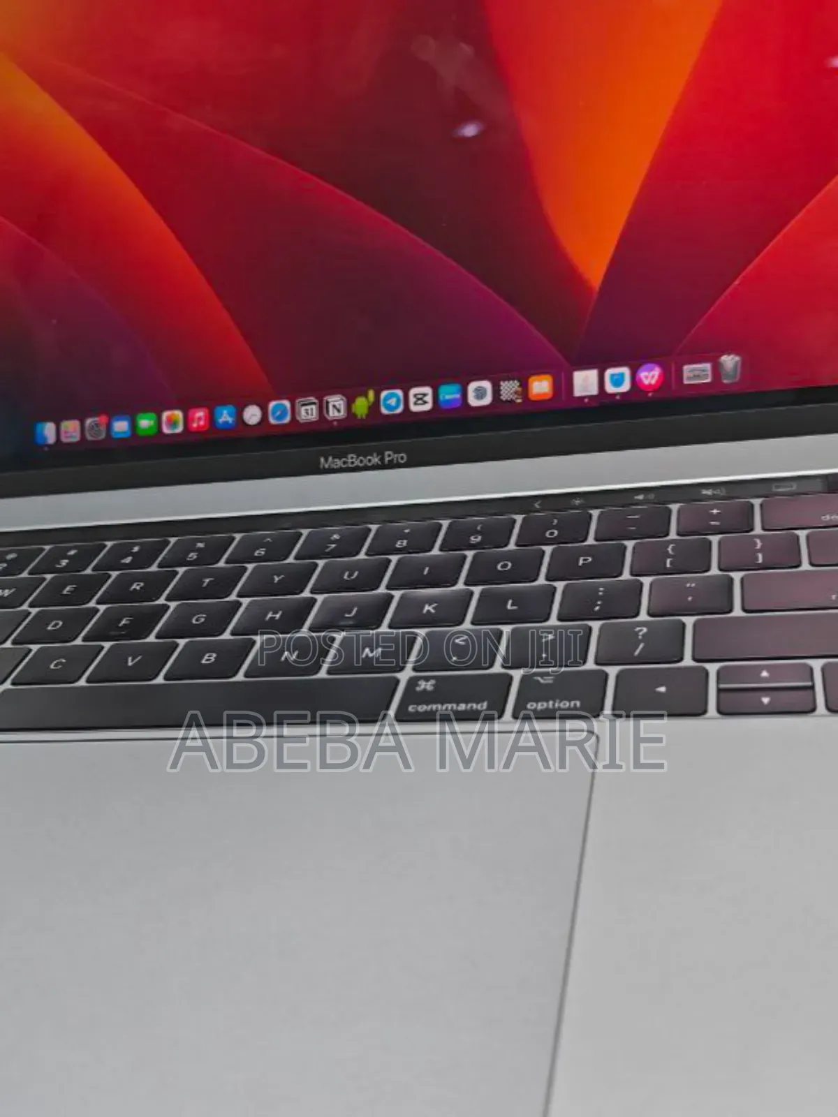 New Laptop Apple MacBook Pro 2019 16GB Intel Core I7 SSD 512GB