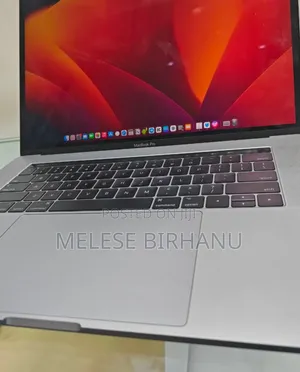New Laptop Apple MacBook Pro 2019 16GB Intel Core I7 SSD 512GB
