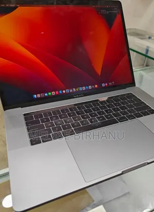 New Laptop Apple MacBook Pro 2019 16GB Intel Core I7 SSD 512GB