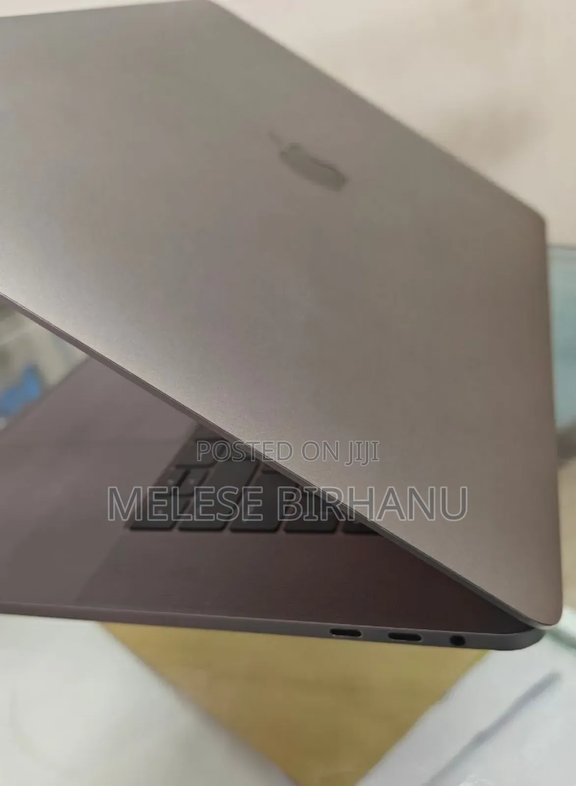 New Laptop Apple MacBook Pro 2019 16GB Intel Core I7 SSD 512GB