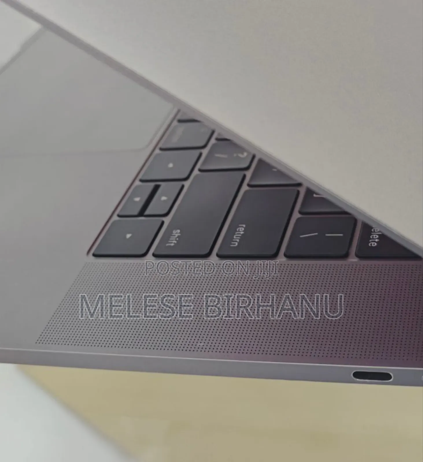 New Laptop Apple MacBook Pro 2019 16GB Intel Core I7 SSD 512GB