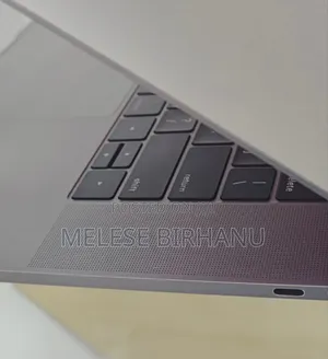 New Laptop Apple MacBook Pro 2019 16GB Intel Core I7 SSD 512GB